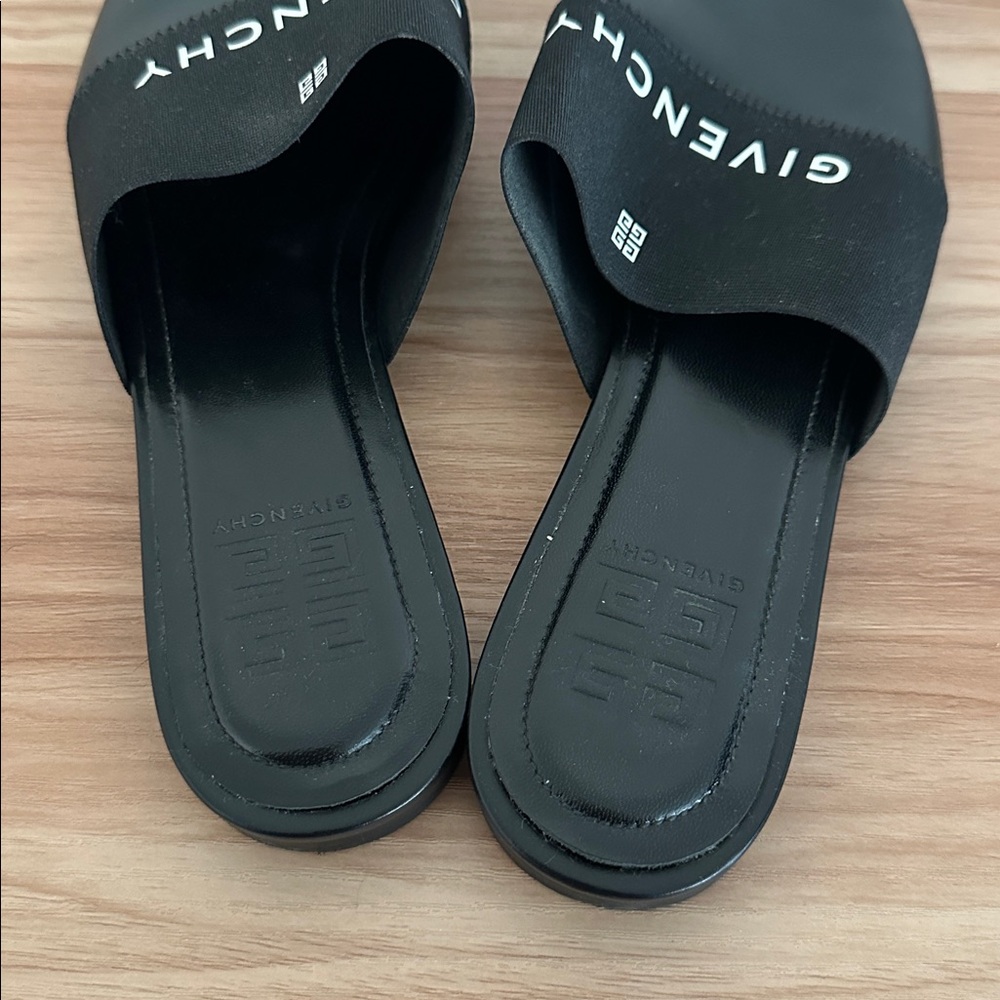 Givenchy Black Logo Slides - Picture 6 of 6